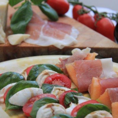 18 of the Most Popular Festive Season Recipes from Around the World www.compassandfork.com