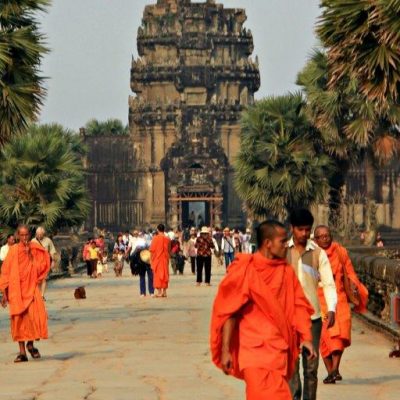 How to Enjoy and Make the Most of Visiting Cambodia www.compassandfork.com