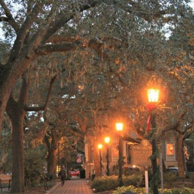 Why is Savannah Known as the Most Haunted City in the USA? www.compassandfork.com